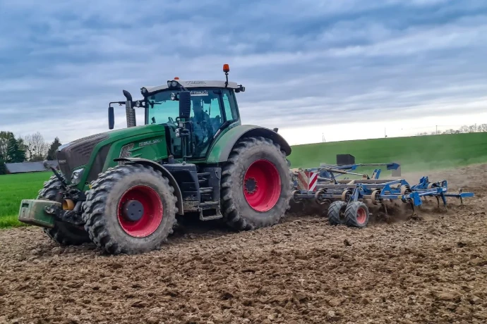Cultivateur à dents